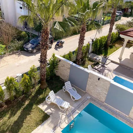 Villa Summer Homes *