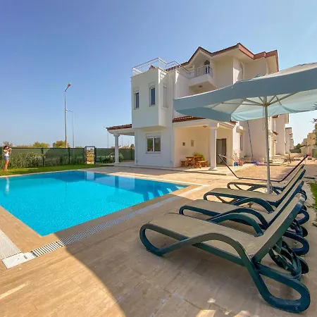 Villa Summer Homes